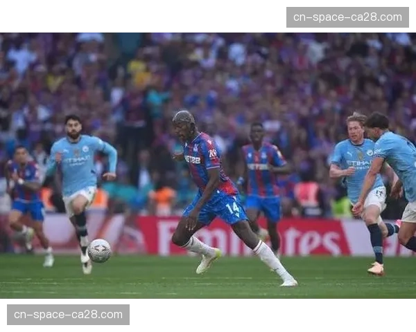 终场哨响：亚特兰大总比分3-2淘汰勒沃库森，晋级半决赛